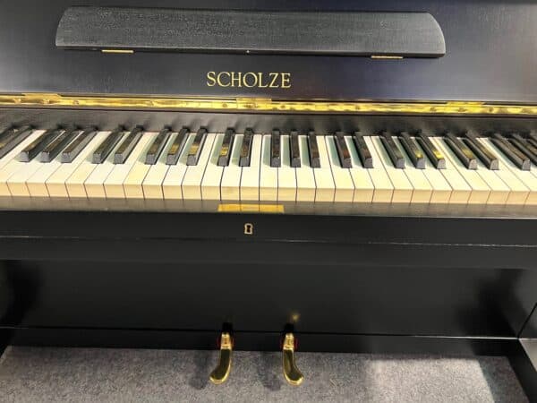 Černé pianino Scholze, piano s nohami, nové ladicí kolíky, klávesy ze slonoviny 102PC