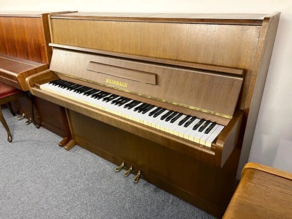 Piano Petrof-Weinbach, české pianino, hnědé piano s moderátorem 101PH