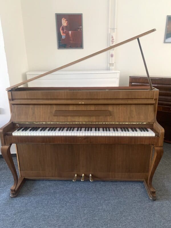 České piano A. Förster, piano chippendale / Demi-Chippendale, piano s nohami 025PH