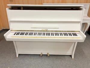 Piano Petrof K114 Klasik, bílé české pianino 107PB