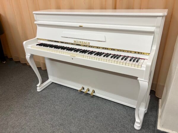 Bílé piano Weinbach demichippendale, české pianino - Forte Piano Forte Klavír