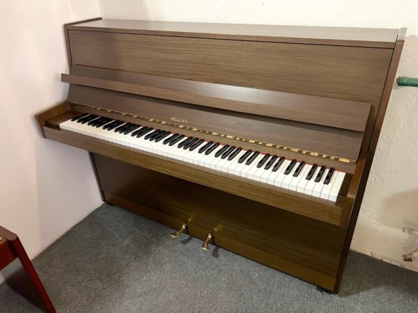 Piano Hellas, hnědé levné pianino 125PH