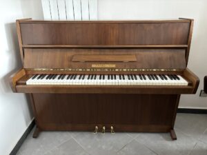 Ořechově hnědé piano A. Förster, české pianino, bazar pian Plzeň 013PH